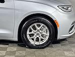 Used 2024 Chrysler Pacifica Touring L Minivan for sale #P385901 - photo 21