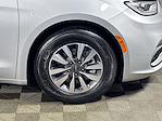 Used 2024 Chrysler Pacifica Select Minivan for sale #P386145 - photo 22