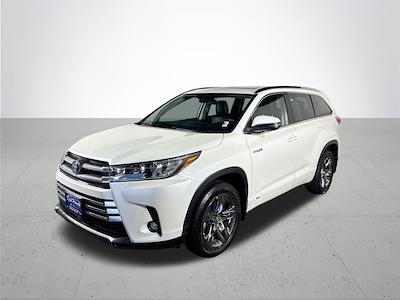 Used 2019 Toyota Highlander Limited Platinum for sale #P836579 - photo 2