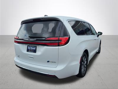 2023 Chrysler Pacifica FWD Minivan for sale #P906399 - photo 2