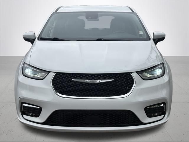 Used 2023 Chrysler Pacifica - photo 5