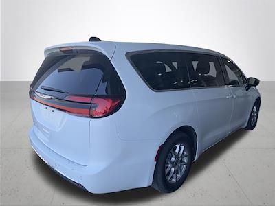 2023 Chrysler Pacifica FWD Minivan for sale #P908010 - photo 2