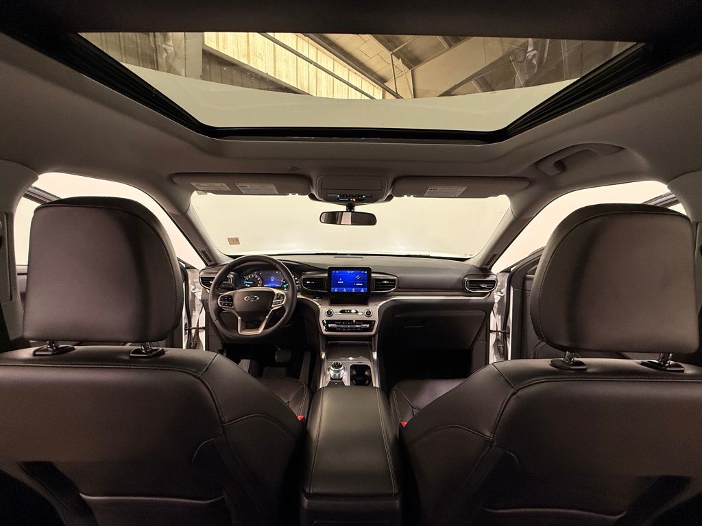Used 2024 Ford Explorer - photo 22