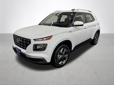 Used 2025 Hyundai Venue - photo 1