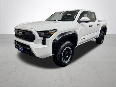Used 2025 Toyota Tacoma - photo 1