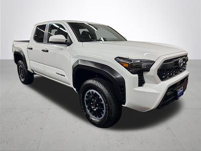 Used 2025 Toyota Tacoma - photo 1