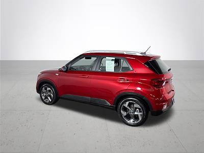 Used 2025 Hyundai Venue - photo 1