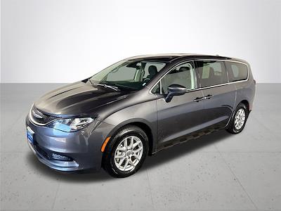 Used 2023 Chrysler Voyager - photo 1