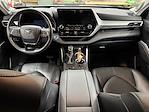 Used 2021 Toyota Highlander Platinum for sale #V41196 - photo 17