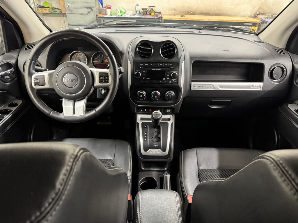 Used 2017 Jeep Compass - photo 18
