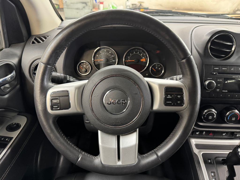Used 2017 Jeep Compass - photo 20
