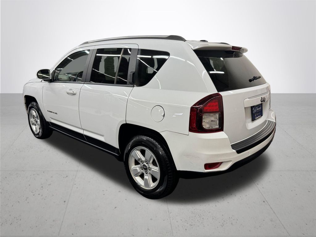 Used 2017 Jeep Compass - photo 5