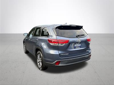 2017 Toyota Highlander 4x4 SUV for sale #Y4298 - photo 2
