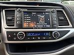 2017 Toyota Highlander 4x4 SUV for sale #Y4298 - photo 19