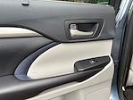2017 Toyota Highlander 4x4 SUV for sale #Y4298 - photo 27