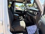 2020 Jeep Gladiator Crew Cab 4x4 Pickup for sale #Y4469 - photo 26