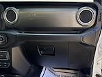 2020 Jeep Gladiator Crew Cab 4x4 Pickup for sale #Y4469 - photo 33