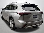 2024 Toyota Highlander AWD SUV for sale #Y4495 - photo 2