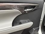 2024 Toyota Highlander AWD SUV for sale #Y4495 - photo 26