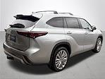 2024 Toyota Highlander AWD SUV for sale #Y4495 - photo 8