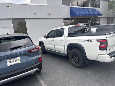 Used 2022 Nissan Frontier - photo 1