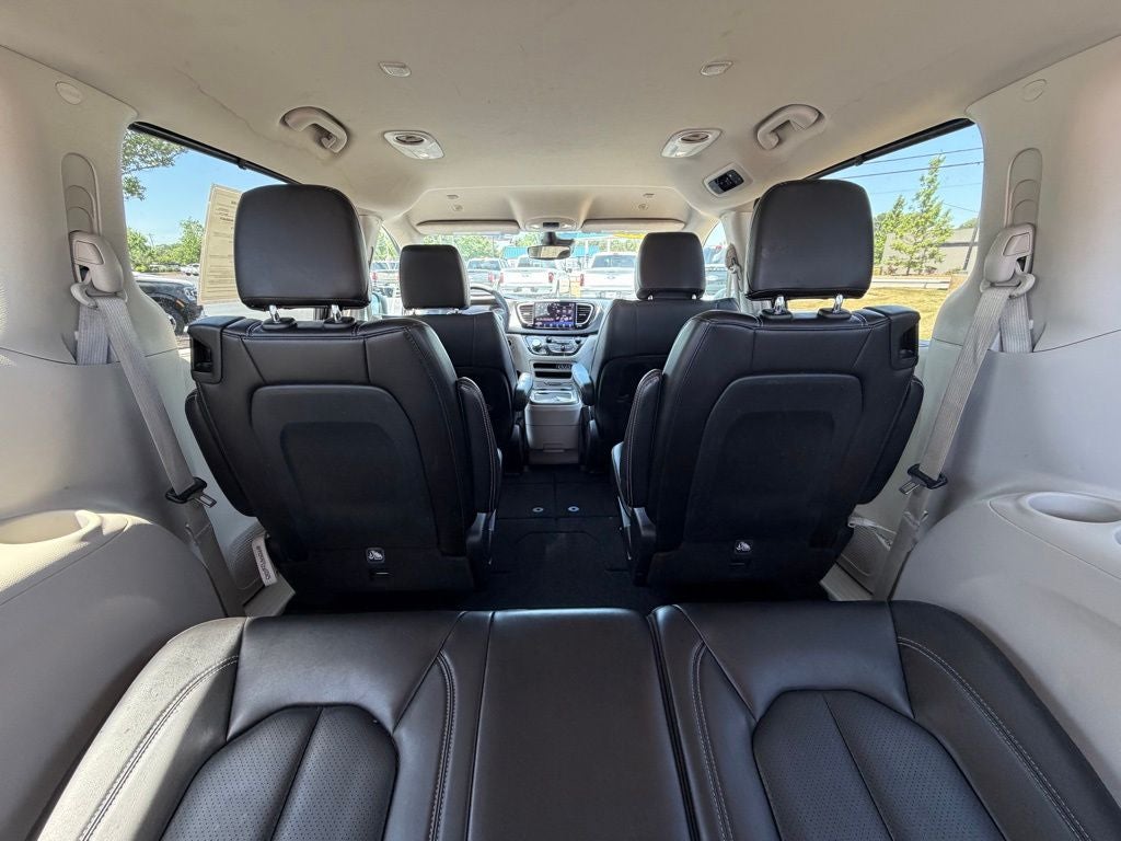 Used 2023 Chrysler Pacifica - photo 22