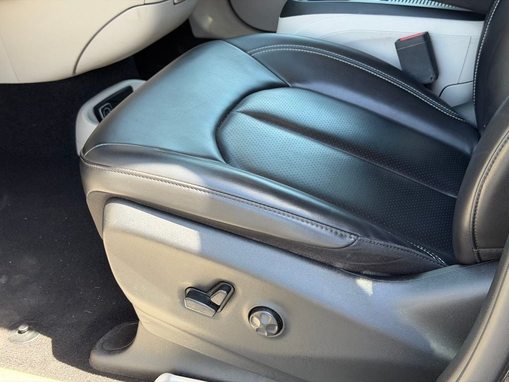 Used 2023 Chrysler Pacifica - photo 29