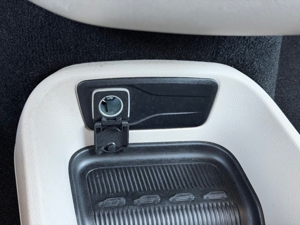 Used 2023 Chrysler Pacifica - photo 42