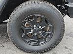 Used 2022 Jeep Gladiator Sport Crew Cab 4x4 Pickup for sale #24B74A - photo 8