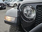 Used 2022 Jeep Gladiator Sport Crew Cab 4x4 Pickup for sale #24B74A - photo 9