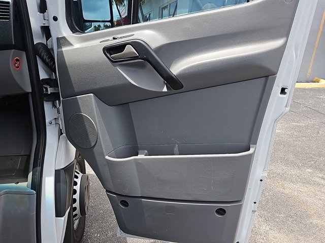 Used 2014 Freightliner Sprinter 3500 - photo 15