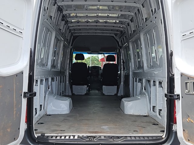 Used 2014 Freightliner Sprinter 3500 - photo 11