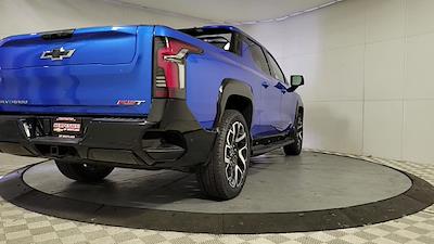 2025 Chevrolet Silverado EV Crew Cab 4WD Pickup for sale #250922 - photo 2