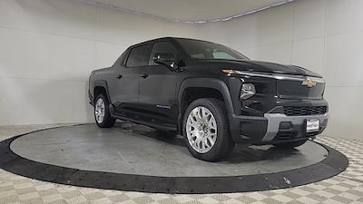 New 2026 Chevrolet Silverado EV LT Crew Cab 4WD Pickup for sale #260073 - photo 2