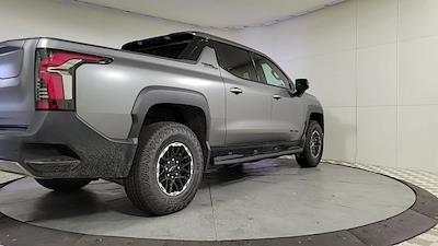 New 2026 Chevrolet Silverado EV Crew Cab for sale #260106 - photo 2