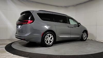 2023 Chrysler Pacifica FWD Minivan for sale #GX5010 - photo 2
