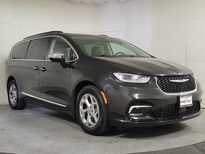 2023 Chrysler Pacifica FWD Minivan for sale #GX5081 - photo 1