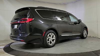 2023 Chrysler Pacifica FWD Minivan for sale #GX5081 - photo 2