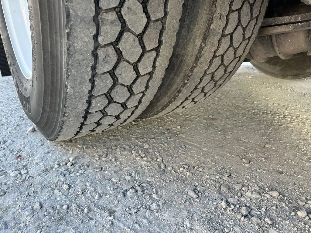 Used 2019 Freightliner M2 - photo 17