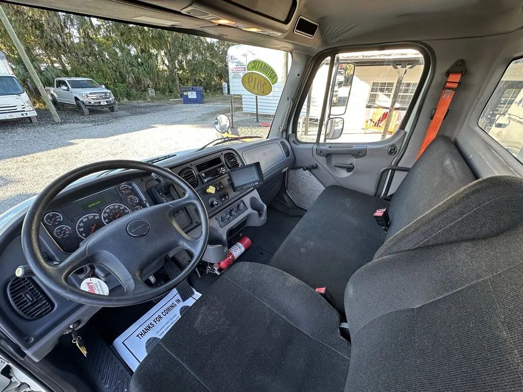 Used 2019 Freightliner M2 - photo 24