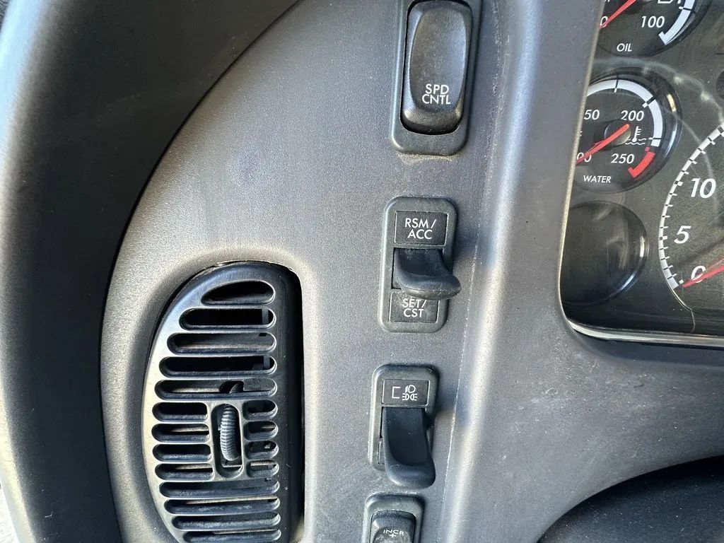 Used 2019 Freightliner M2 - photo 25