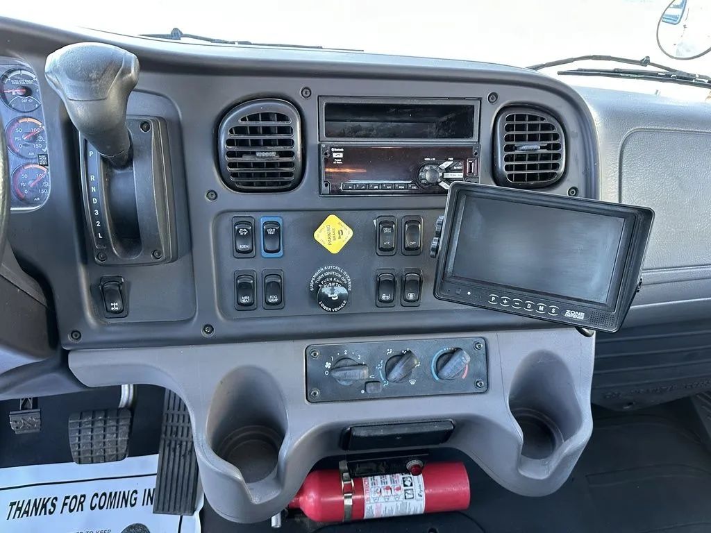 Used 2019 Freightliner M2 - photo 27