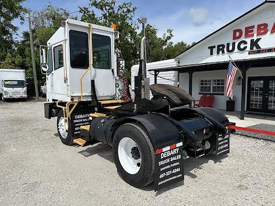 Used 2017 Capacity Sabre5 Yard Truck for sale #7404 - photo 2
