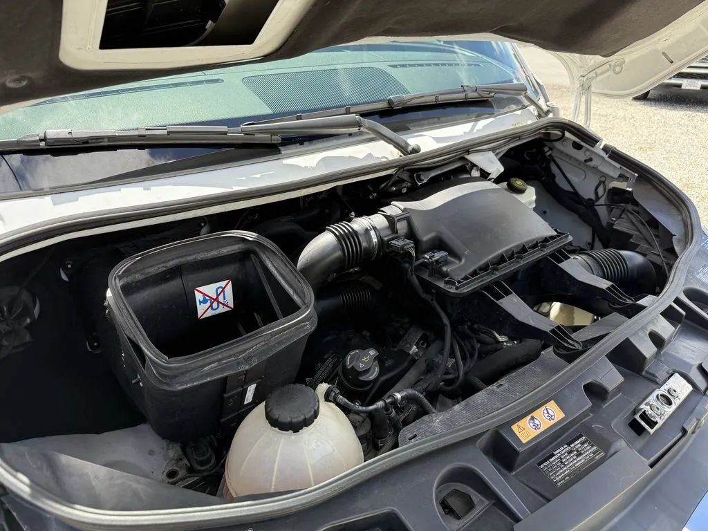 Used 2019 Freightliner Sprinter - photo 18