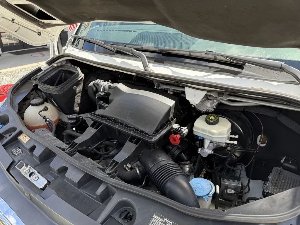 Used 2019 Freightliner Sprinter - photo 19