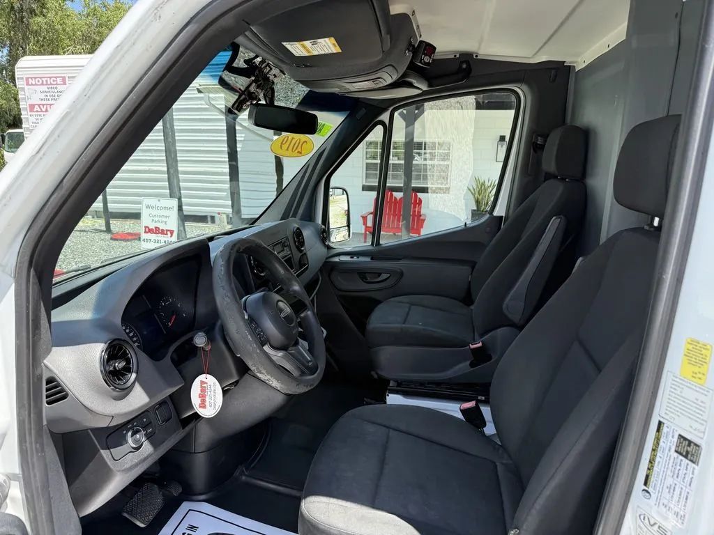 Used 2019 Freightliner Sprinter - photo 21