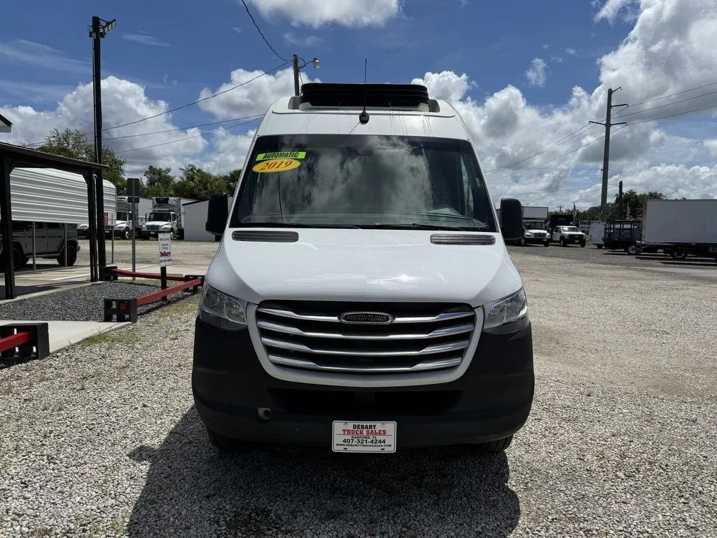 Used 2019 Freightliner Sprinter - photo 5