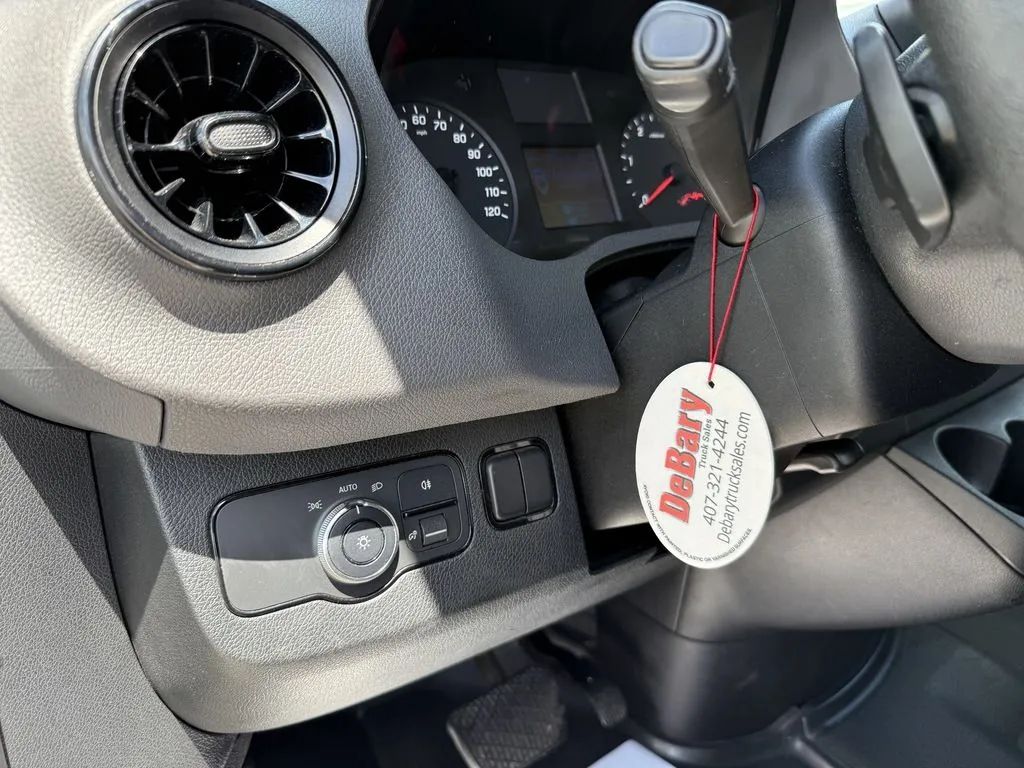 Used 2019 Freightliner Sprinter - photo 24