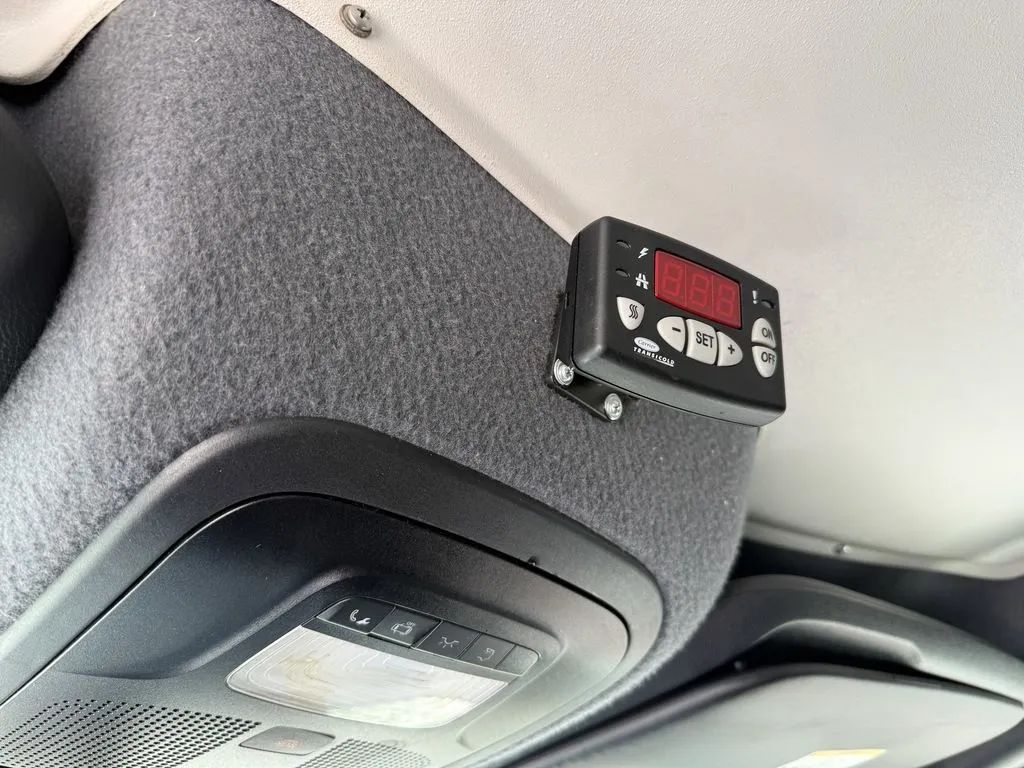 Used 2019 Freightliner Sprinter - photo 28