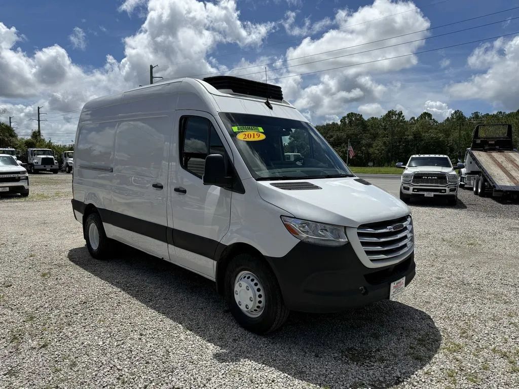 Used 2019 Freightliner Sprinter - photo 6